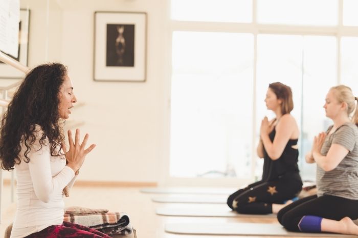 Abu Dhabi Yoga Classes With Which To Find Your Zen In 2022