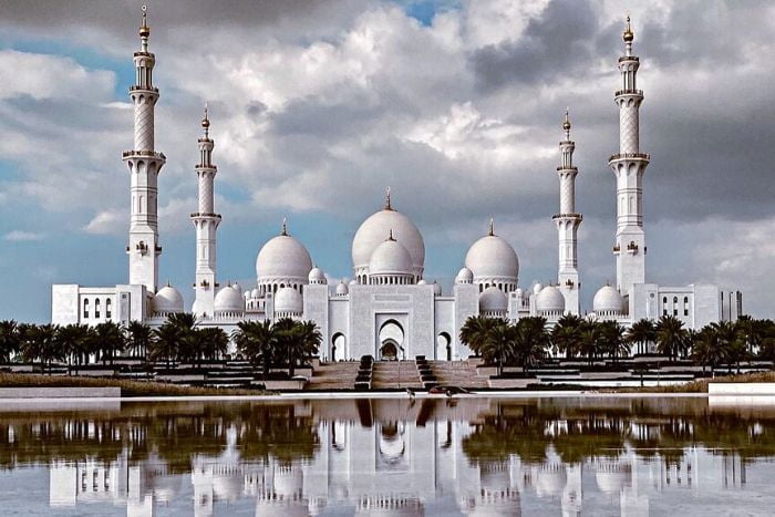 Sheikh Zayed Grand Mosque by Hamad Alkaabi from Instagram