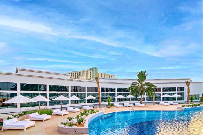 Radisson Blu Hotel & Resort Abu Dhabi, Corniche