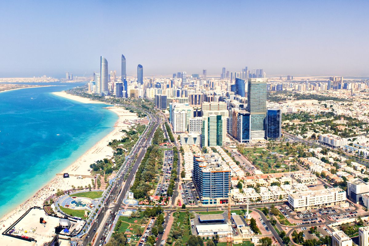 Abu Dhaib skyline