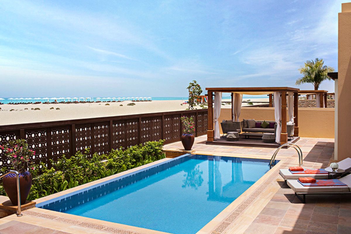 Saadiyat Rotana Resort & Villas