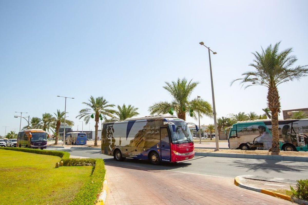 Umm Al Emarat Park Shuttle Bus Abu Dhabi