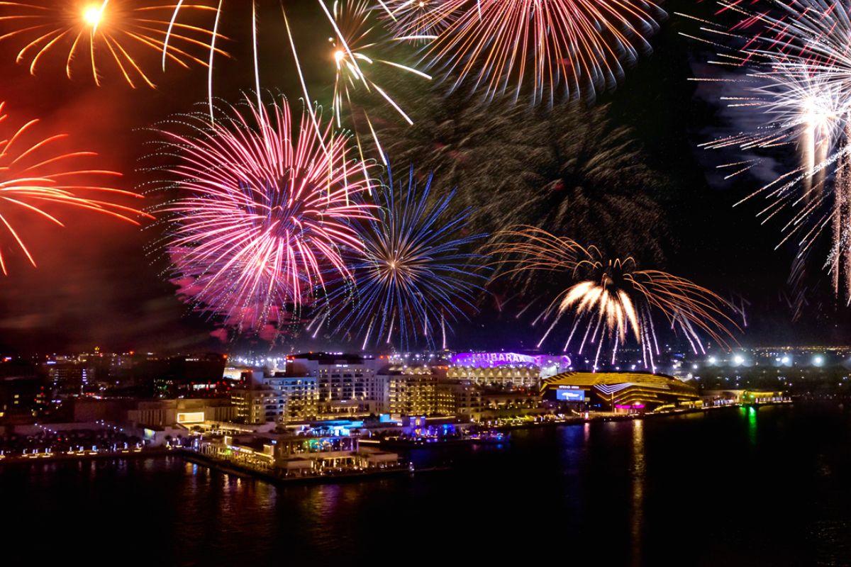 Yas Bay Waterfront, fireworks in Abu Dhabi, Abu Dhabi fireworks