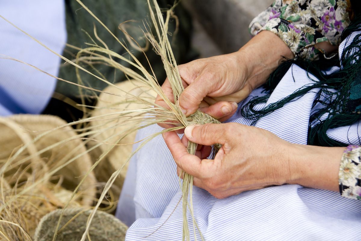 Emirati handcraft at Al Dhafra Festival