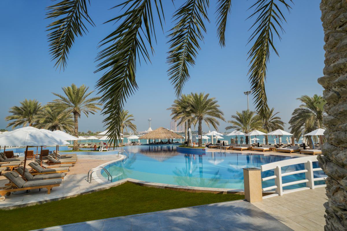 Radisson Blu Hotel & Resort Abu Dhabi Corniche_Family Pool 1, best pool day pass offers abu dhabi, swimming pools in Abu Dhabi