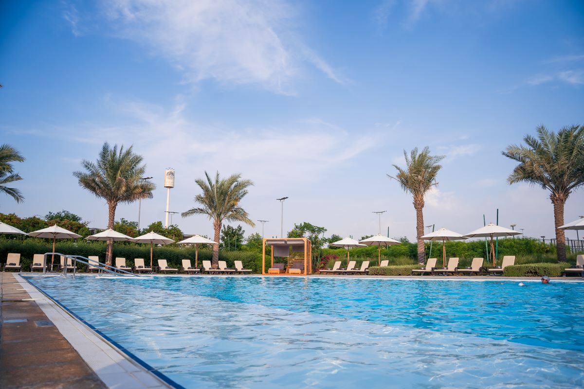 Yas Acres Golf & Country Club pool, best pool day pass offers abu dhabi, swimming pools in Abu Dhabi