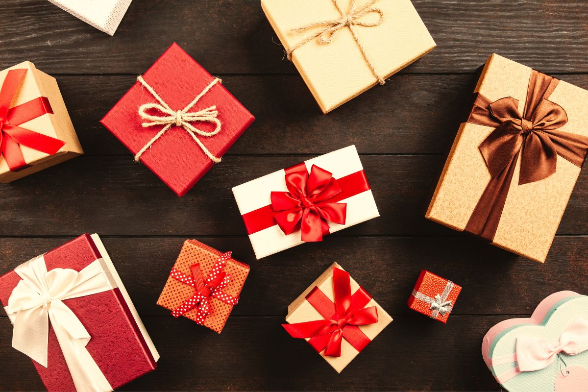 gifting idea, gifting ideas abu dhabi, gifting ideas, where to buy good gifts, where to buy good gifts for festive season, good gifts to give, what to buy for family, what to buy for colleagues, what to buy for friends