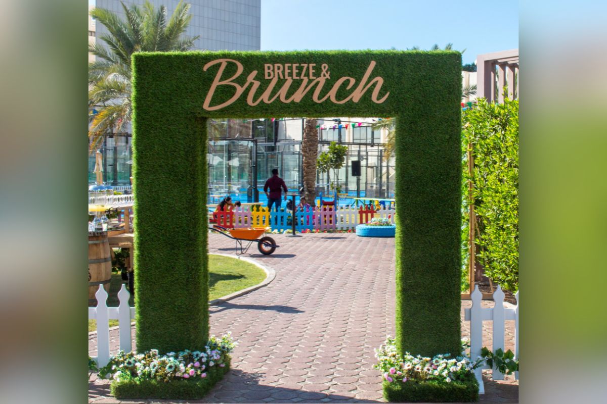 Hemingways' Breeze and Brunch Radisson Blu Abu Dhabi Corniche