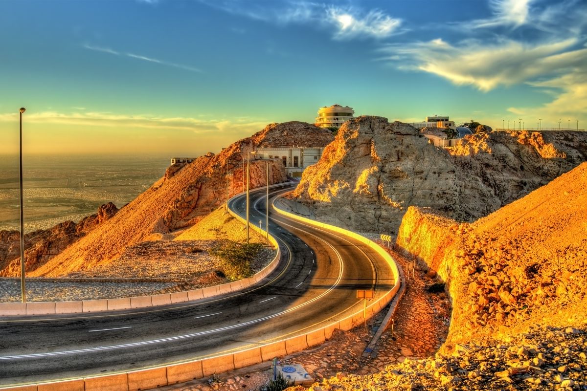 A road leading to Jebel Hafit Al Ain, best places to go for a road trip this Eid Al Adha 2024