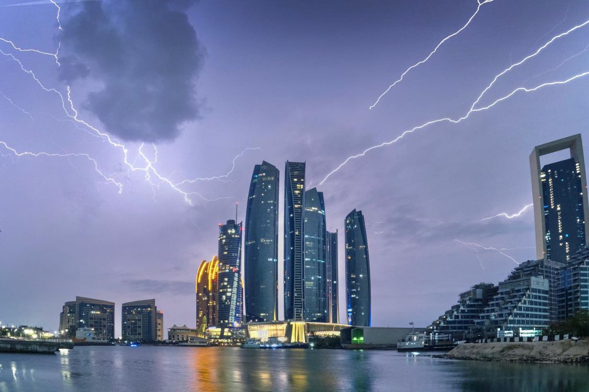 Abu Dhabi weather news