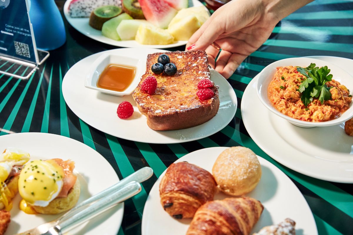 Breakfast offers at Cyan Brasserie Andaz Capital Gate Abu Dhabi