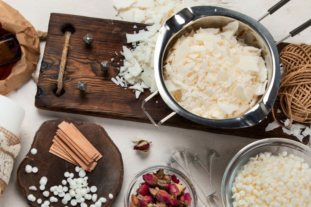 Candle making workshop at the Abu Dhabi Cultural Foundation