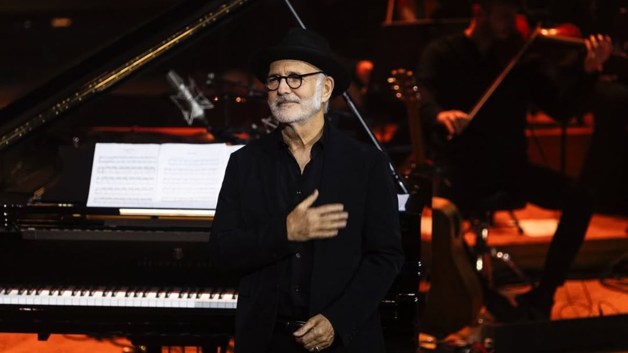 ludovico einaudi performing in abu dhabi