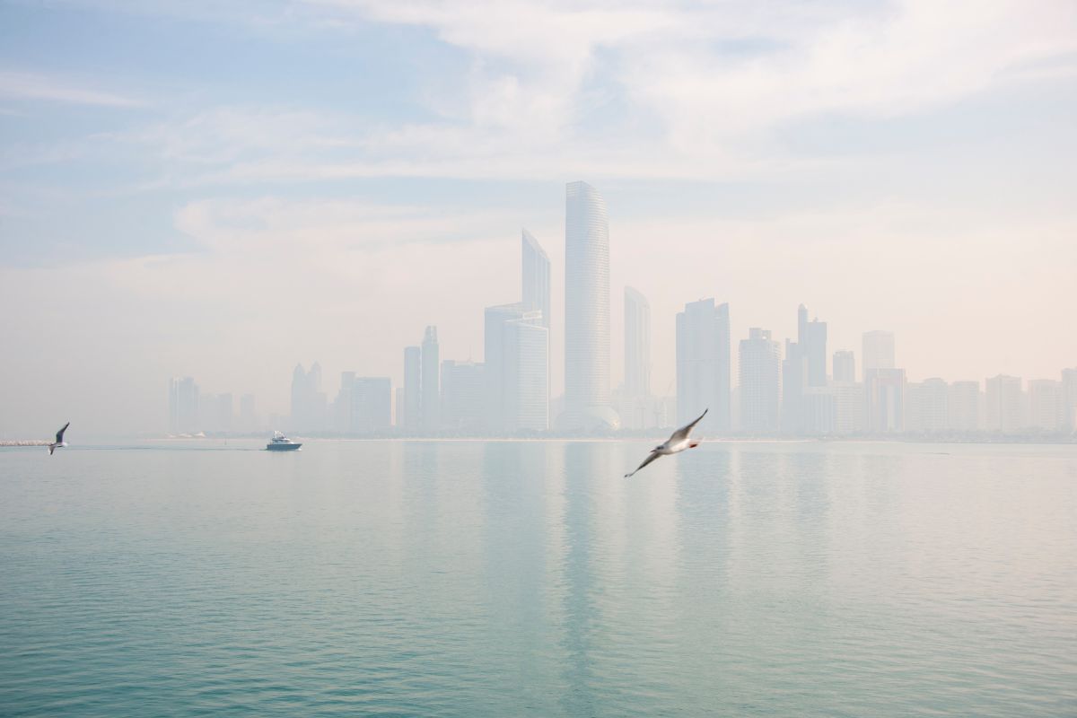 fog fog alert in abu dhabi