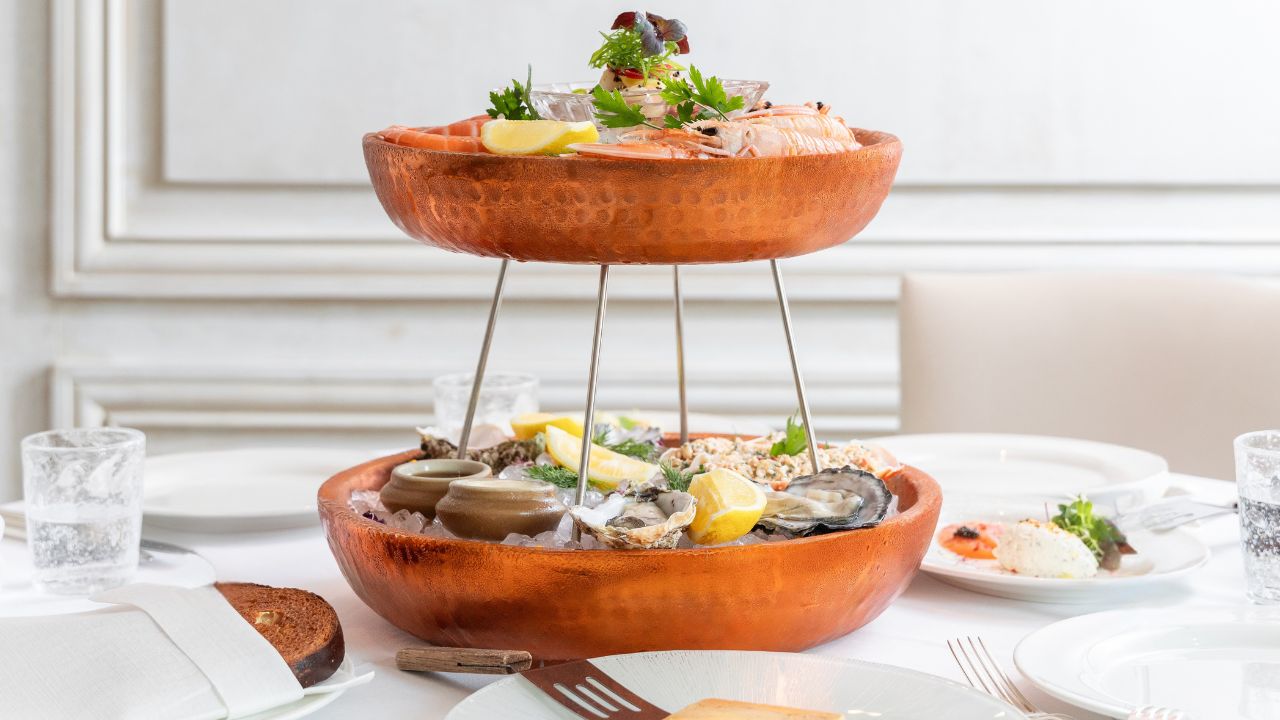 Sea Food Tower - Festive - LPM Abu Dhabi