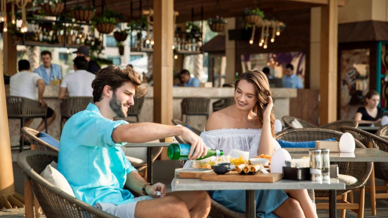 saadiyat rotana outdoor seating, dining al fresco abu dhabi