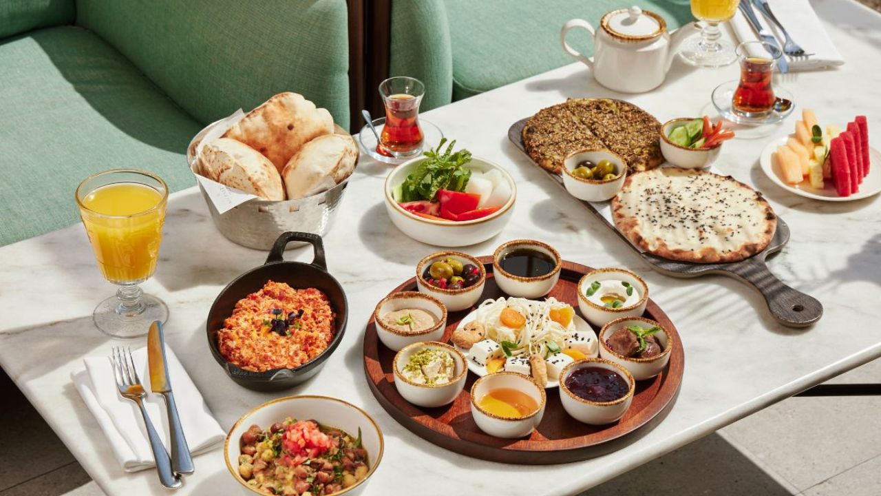 fairmont bab al bahr breakfast offers