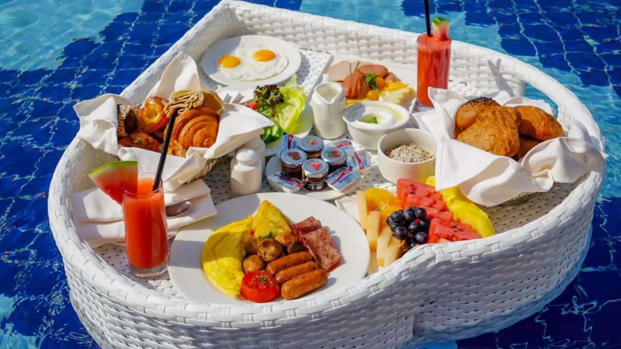 royal m hotel by gewan abu dhabi breakfast offer, floating breaktast