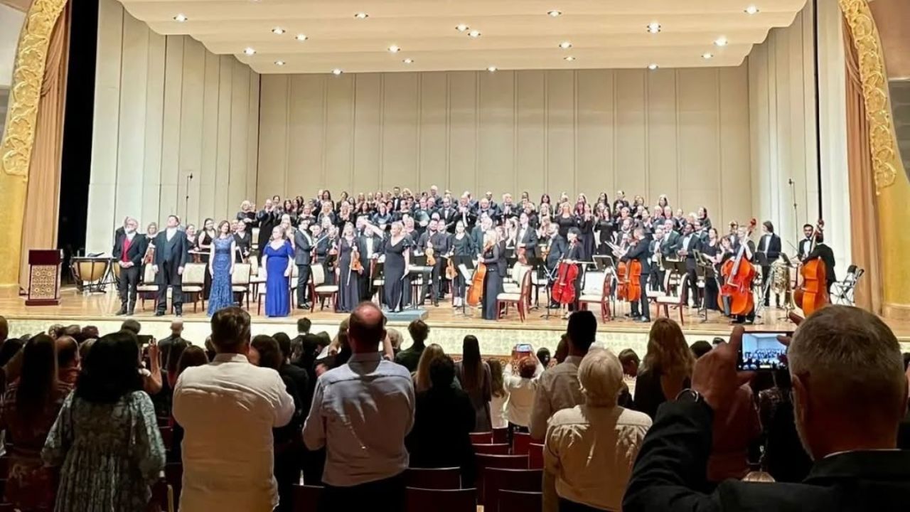 dubai singers and orchestra