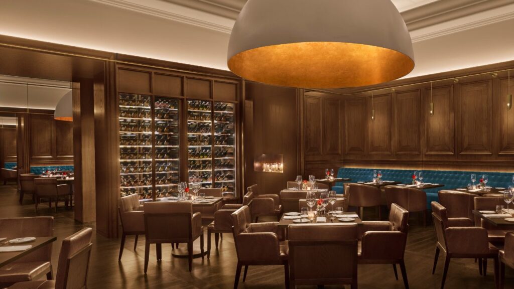 Abu Dhabi EDITION Oak Room