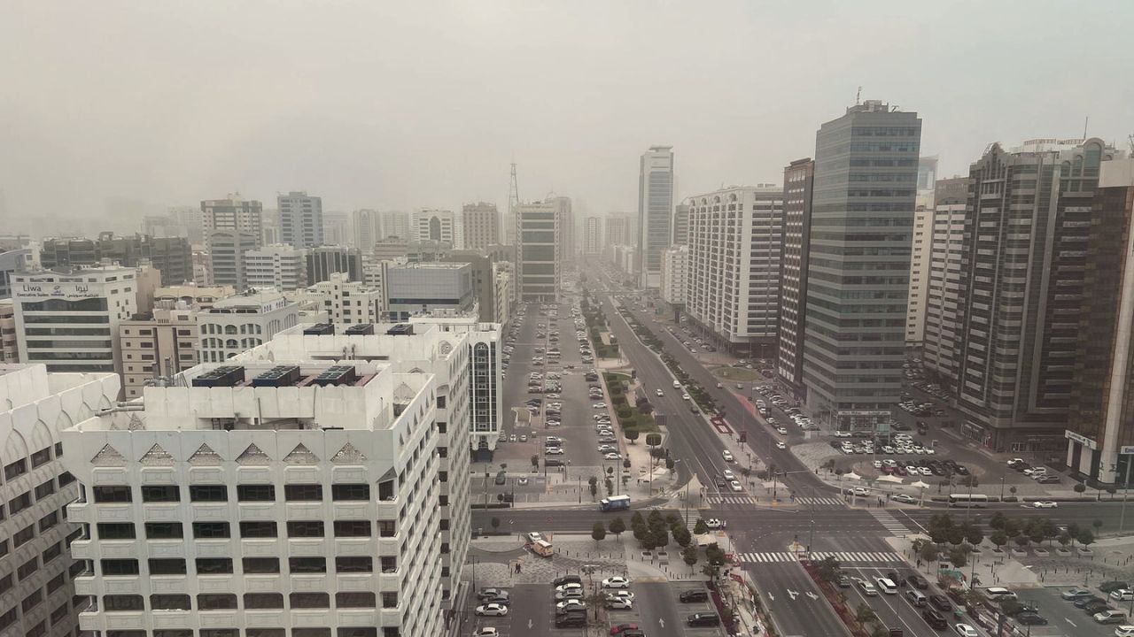 Abu Dhabi weather alert: strong winds and dust storms ahead