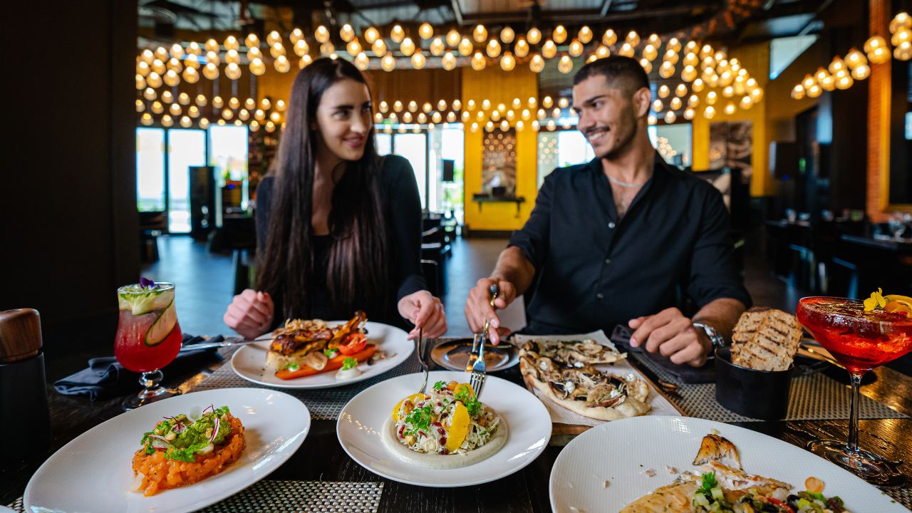 Stills Restaurant & Bar Crowne Plaza Abu Dhabi Yas Island