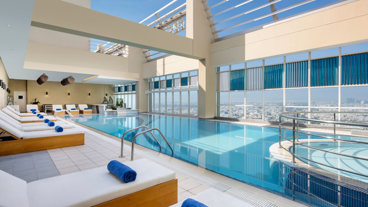 grand millennium al wahda pool day