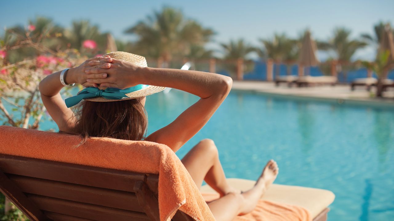 Best ladies pool in abu dhabi