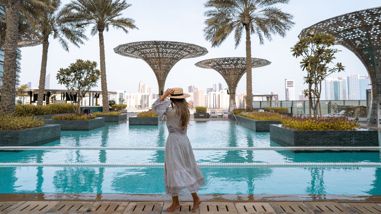 rosewood abu dhabi pool