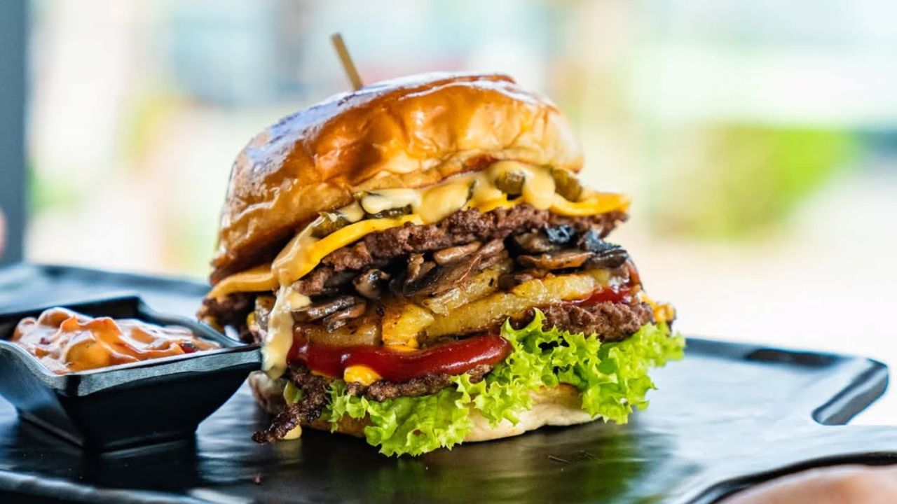 muncheeze burger