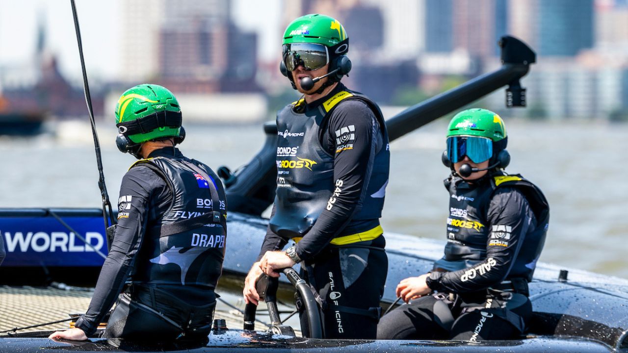 Bonds Flying Roos athletes