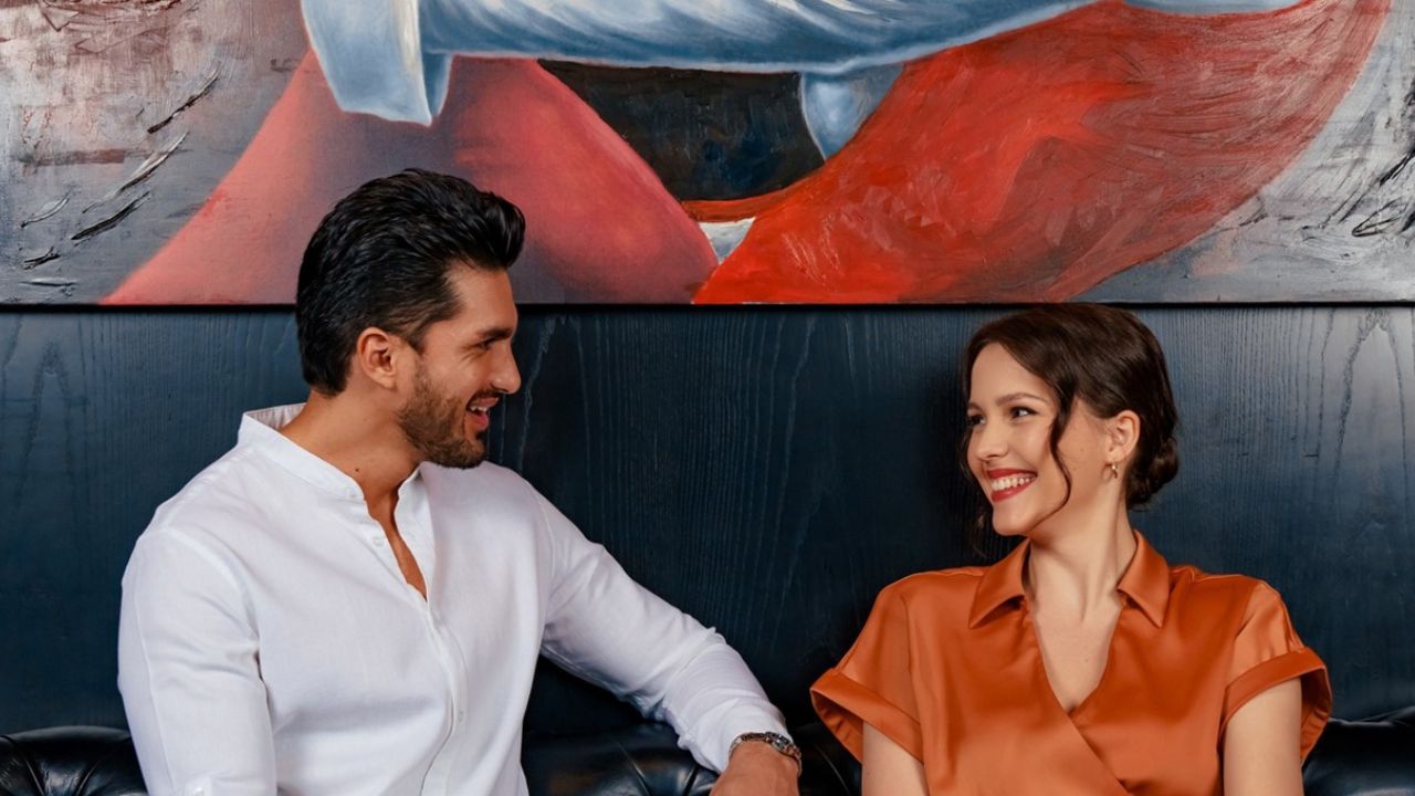 couple at the black room yas acres