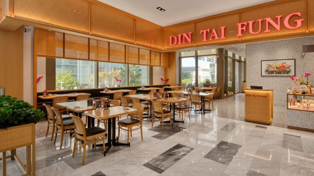 din tai fung branch at the galleria mall, Chinese restaurants in Abu Dhabi