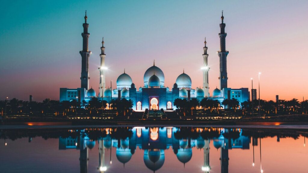 sheikh zayed grand mosque exterior
