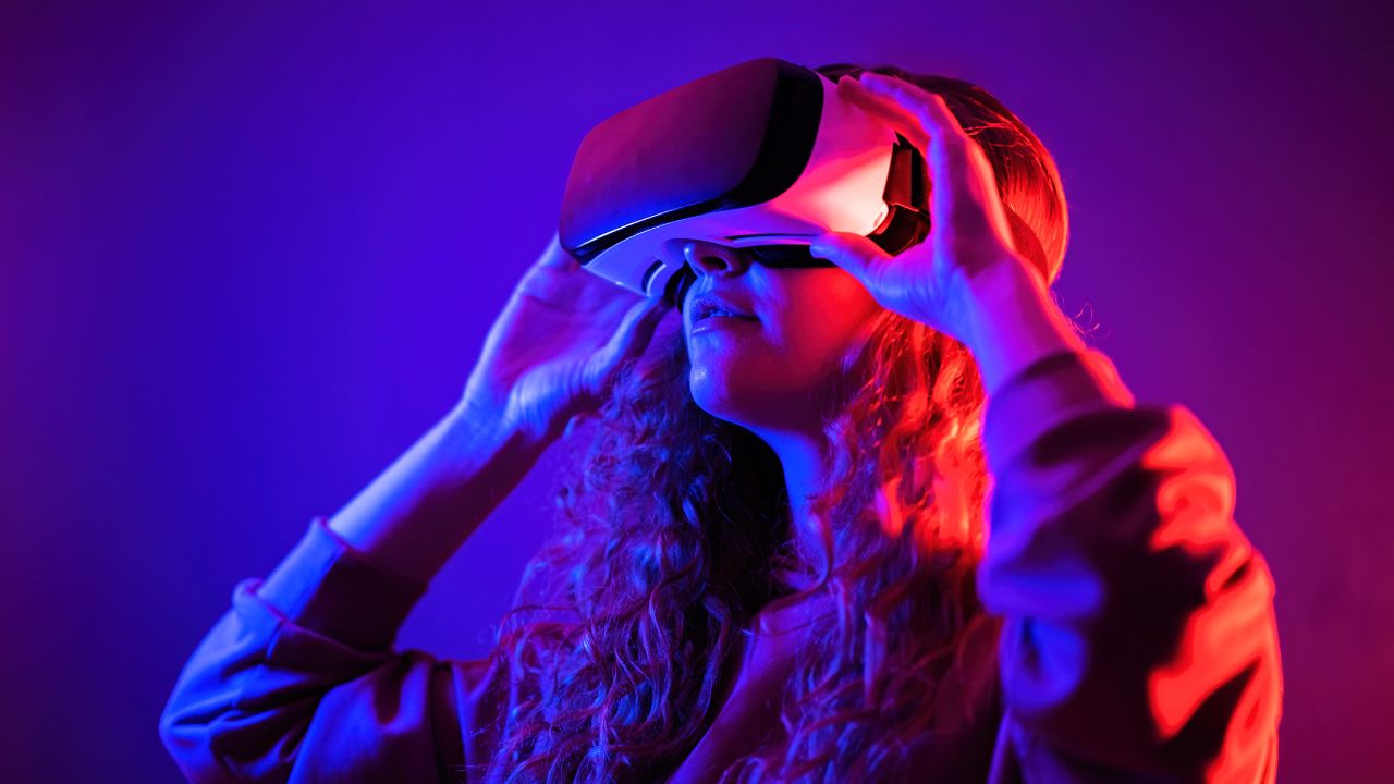 virtual reality goggles