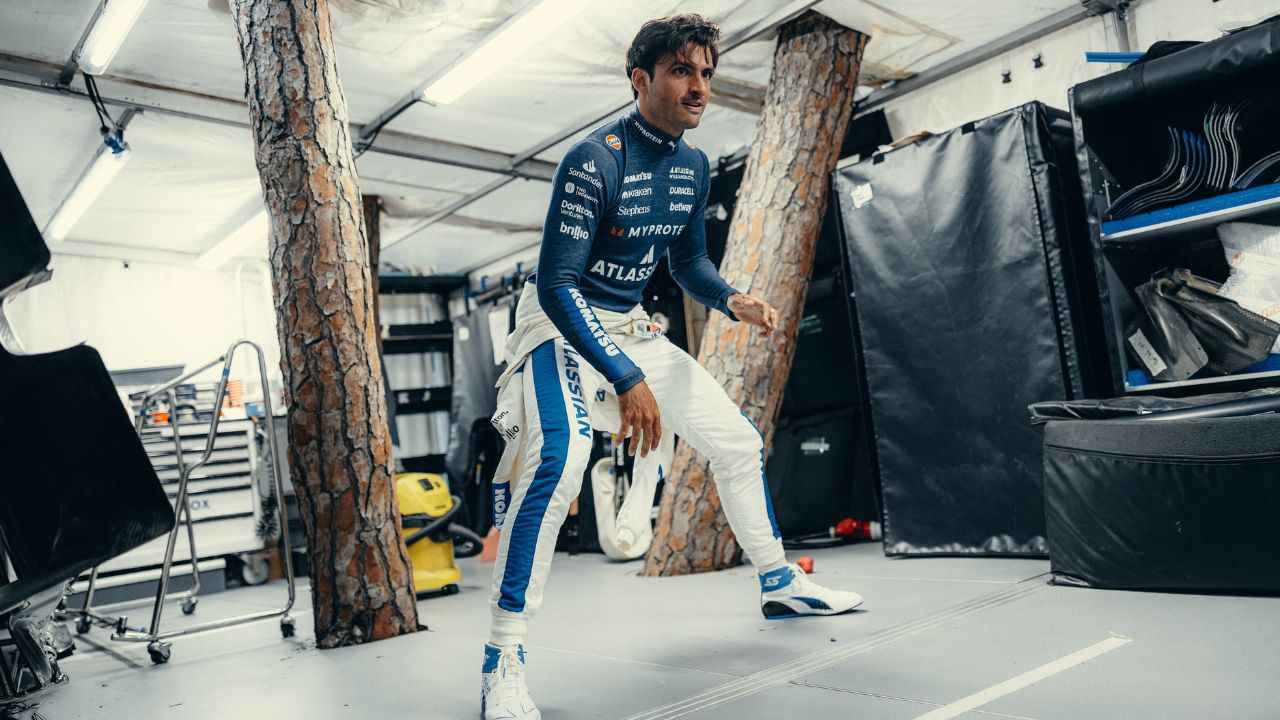 f1 driver from williams carlos sainz