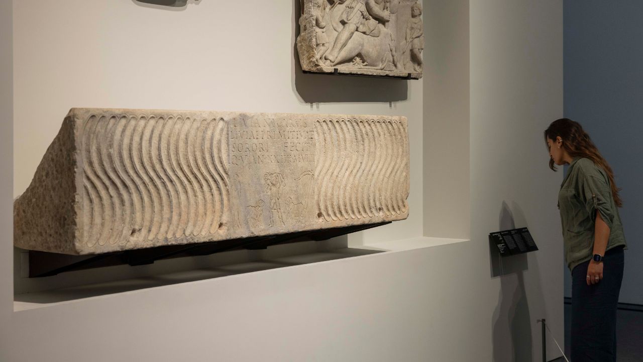 New artworks at Louvre Abu Dhabi. ©Department of Culture and Tourism – Abu Dhabi.