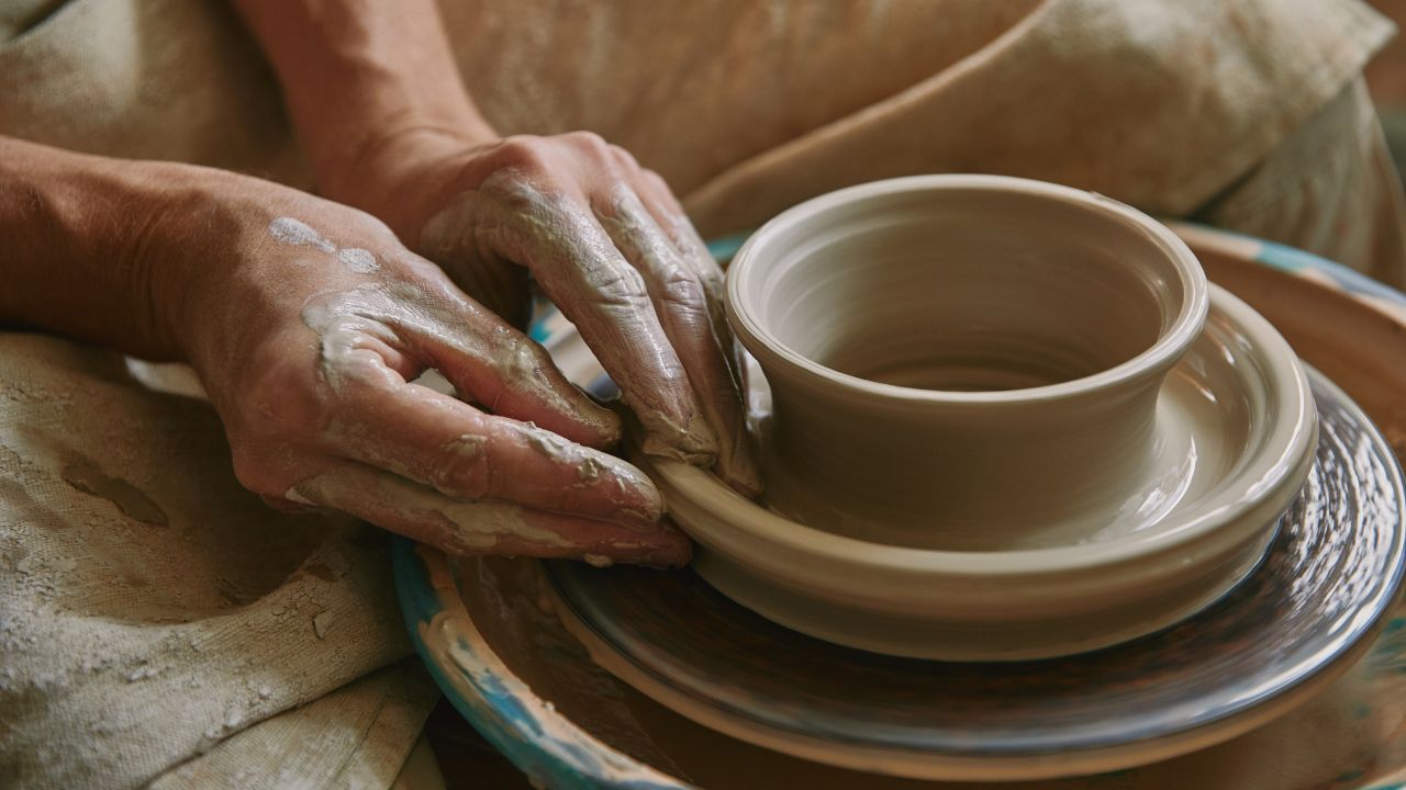 wheel thrown pottery class