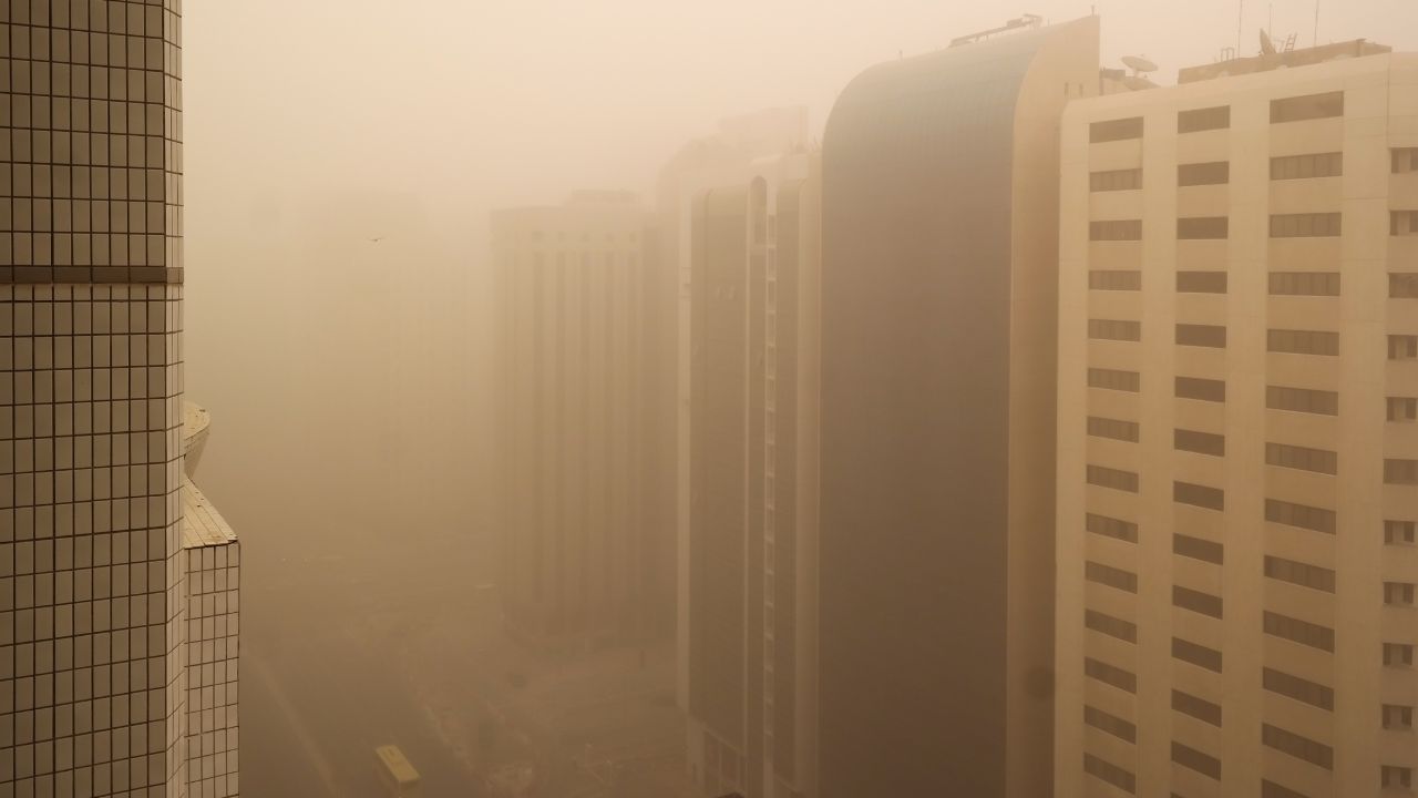 sand storm in the uae