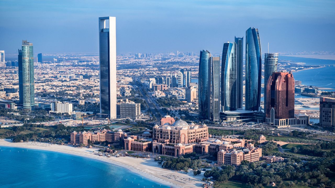 abu dhabi skyline