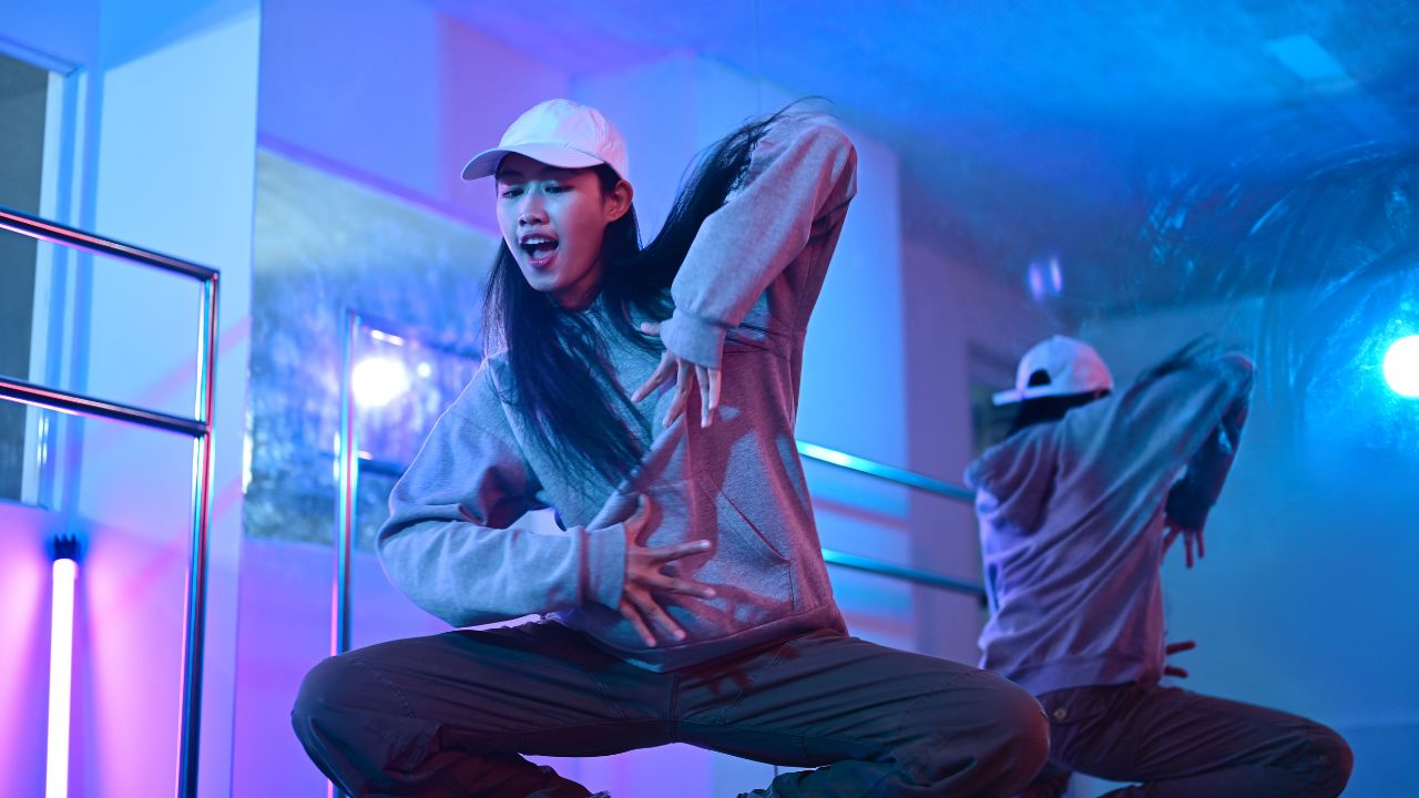 Girl dancing kpop