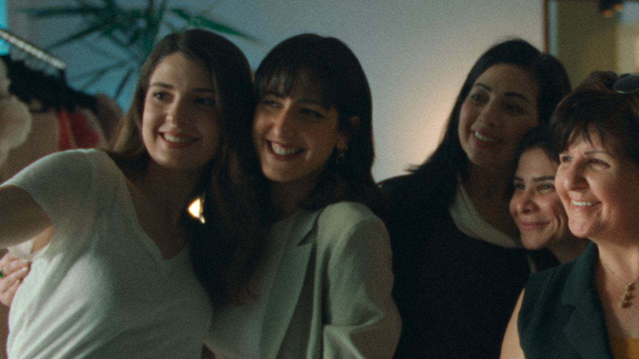 CinemaNA: Happy Holidays by Scandar Copti