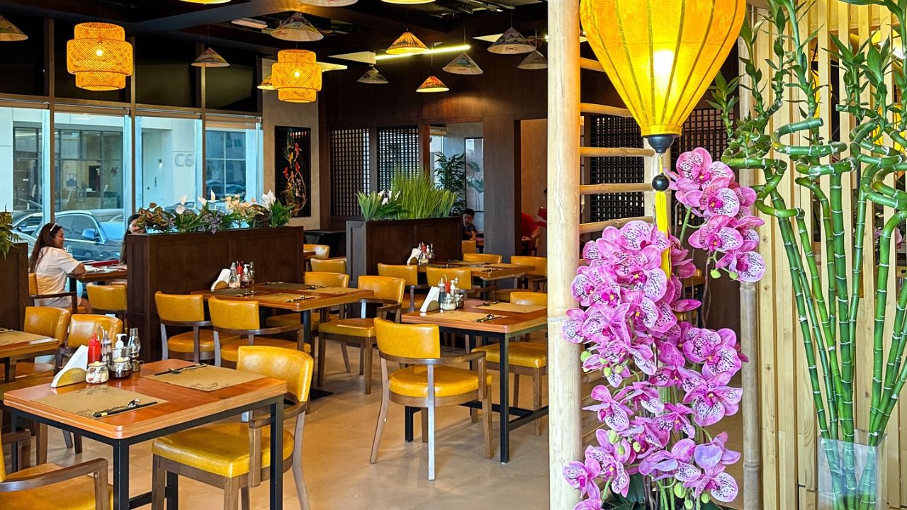 vietnamese pho interior