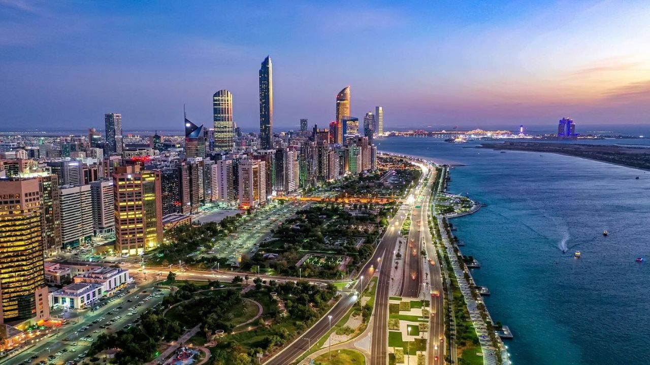 abu dhabi skyline night time
