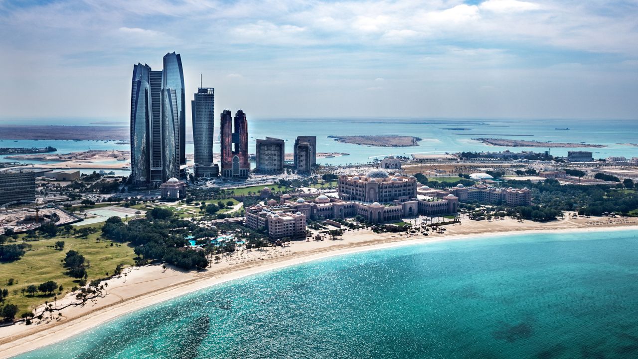 abu dhabi city skyline