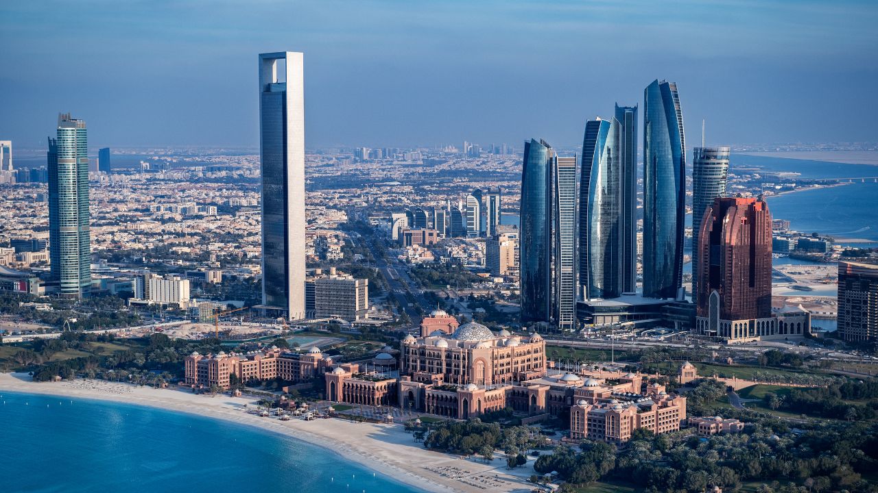 abu dhabi skyline