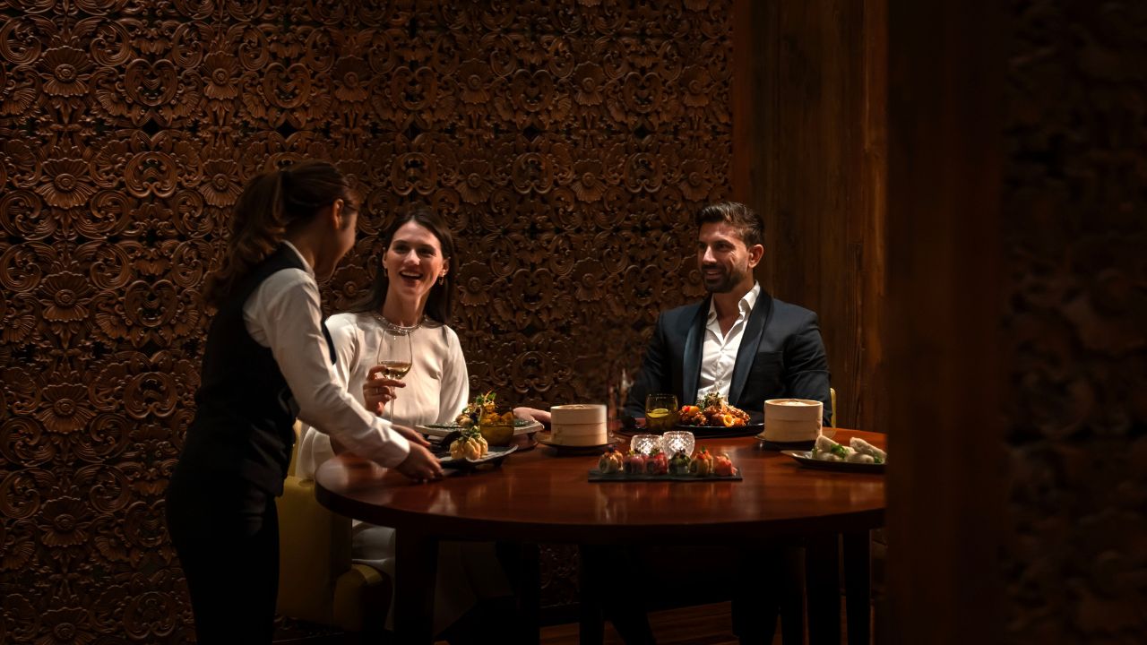 The Ritz-Carlton Abu Dhabi, Grand Canal Li Jiang Lounge