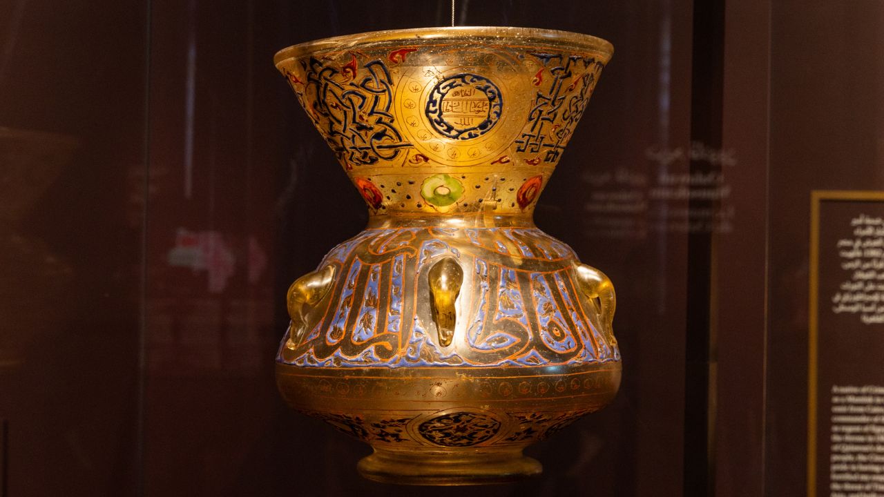 Louvre museum mamluk empire exhibition 