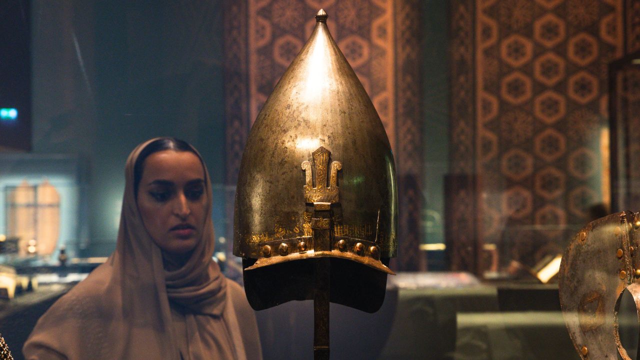 Louvre museum mamluk empire exhibition