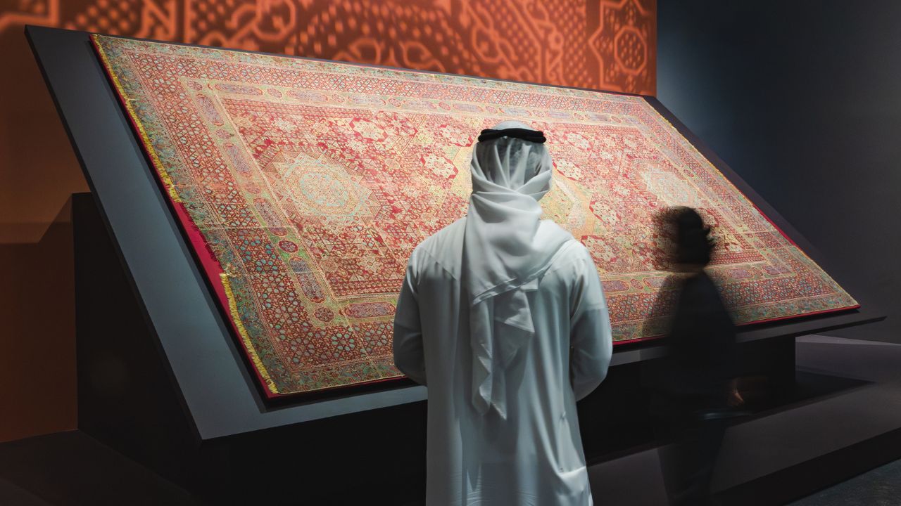 Louvre museum mamluk empire exhibition 